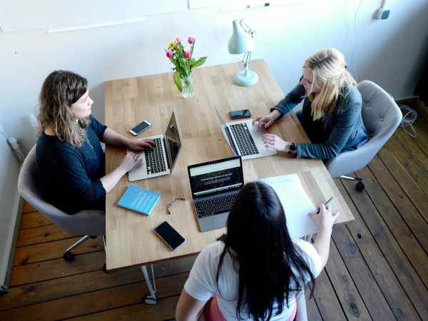 three ladies learning class